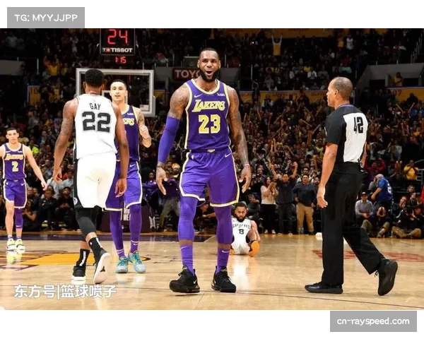 NBA杯赛程持续推进,勇士六连客将连续挑战雷霆马刺等队 NBA杯赛程持续推进,勇士六连客将连续挑战雷霆马刺等队