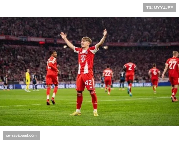 拜仁联赛连续20场至少进2球，追平队史纪录